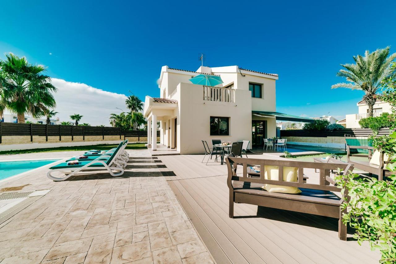 Michelle - 3 Bed With Private Pool And Gardens Agia Napa