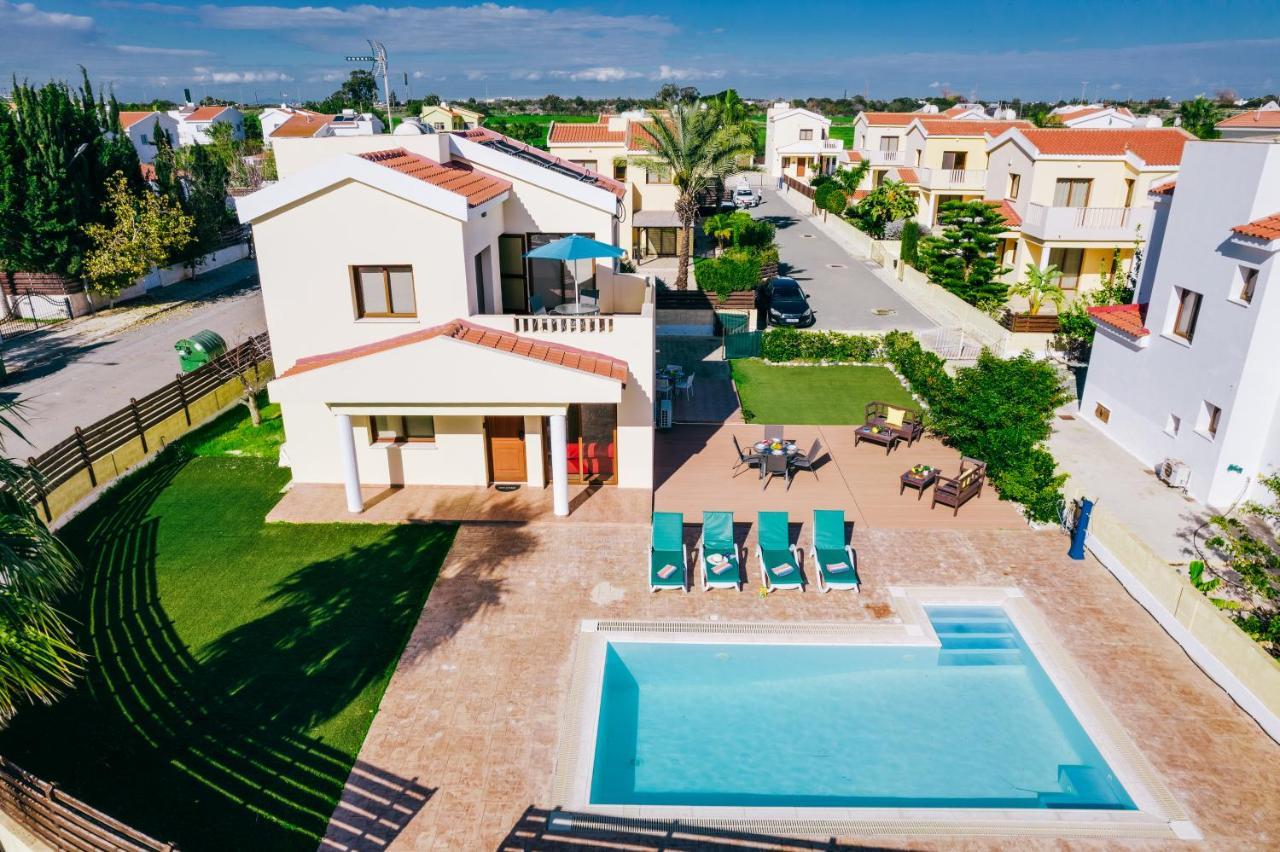 Michelle - 3 Bed With Private Pool And Gardens Agia Napa